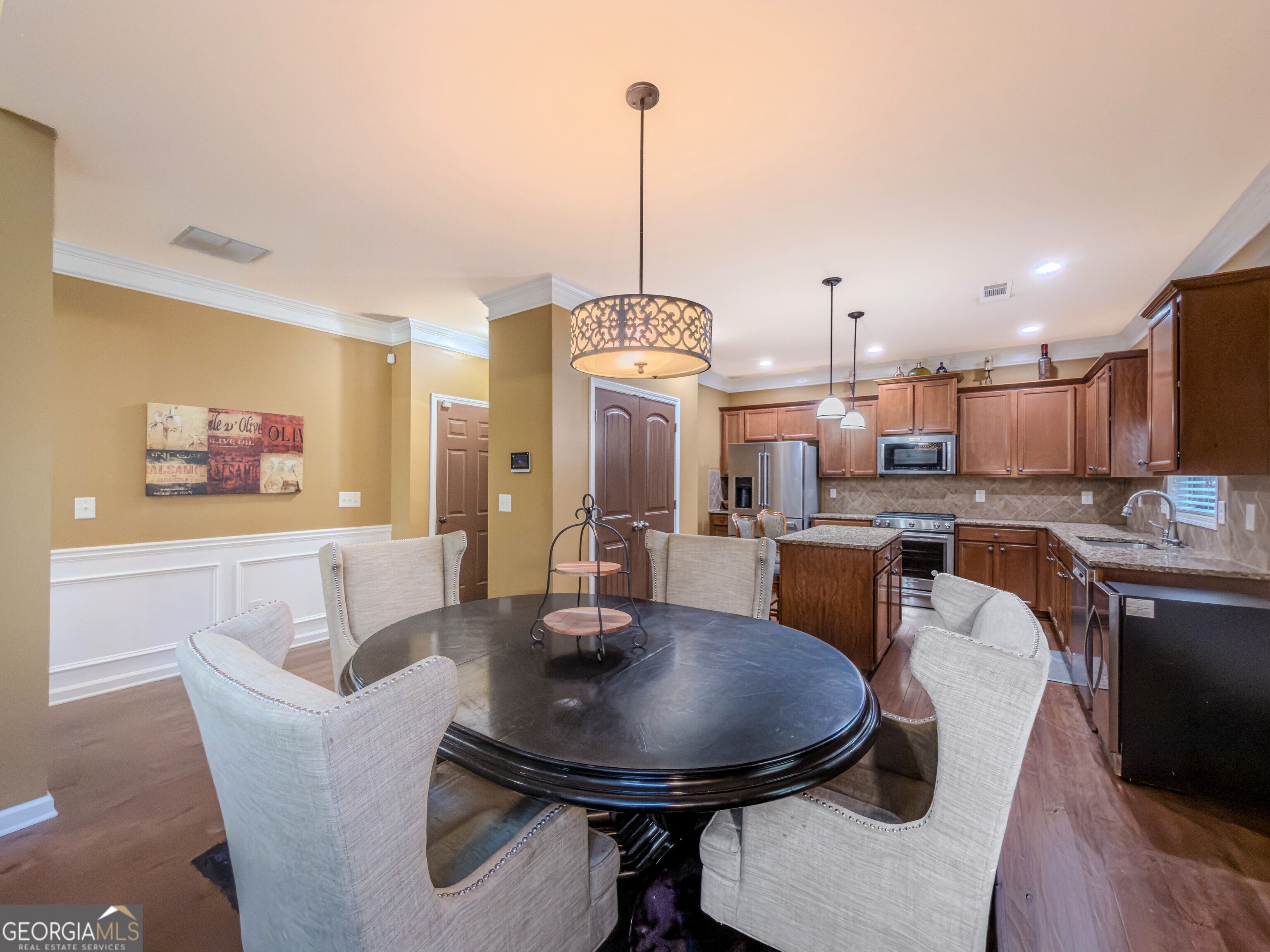 40 Village Green CT SW