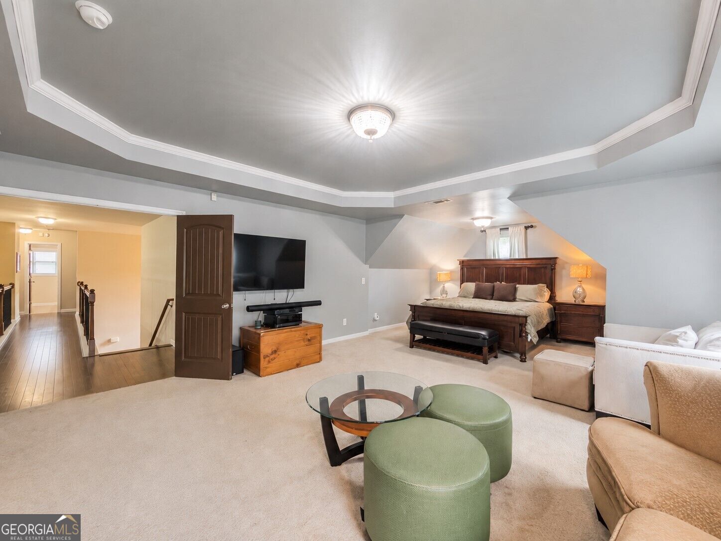 40 Village Green CT SW