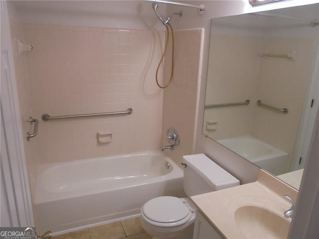 Rivermont Village - Residential Lease