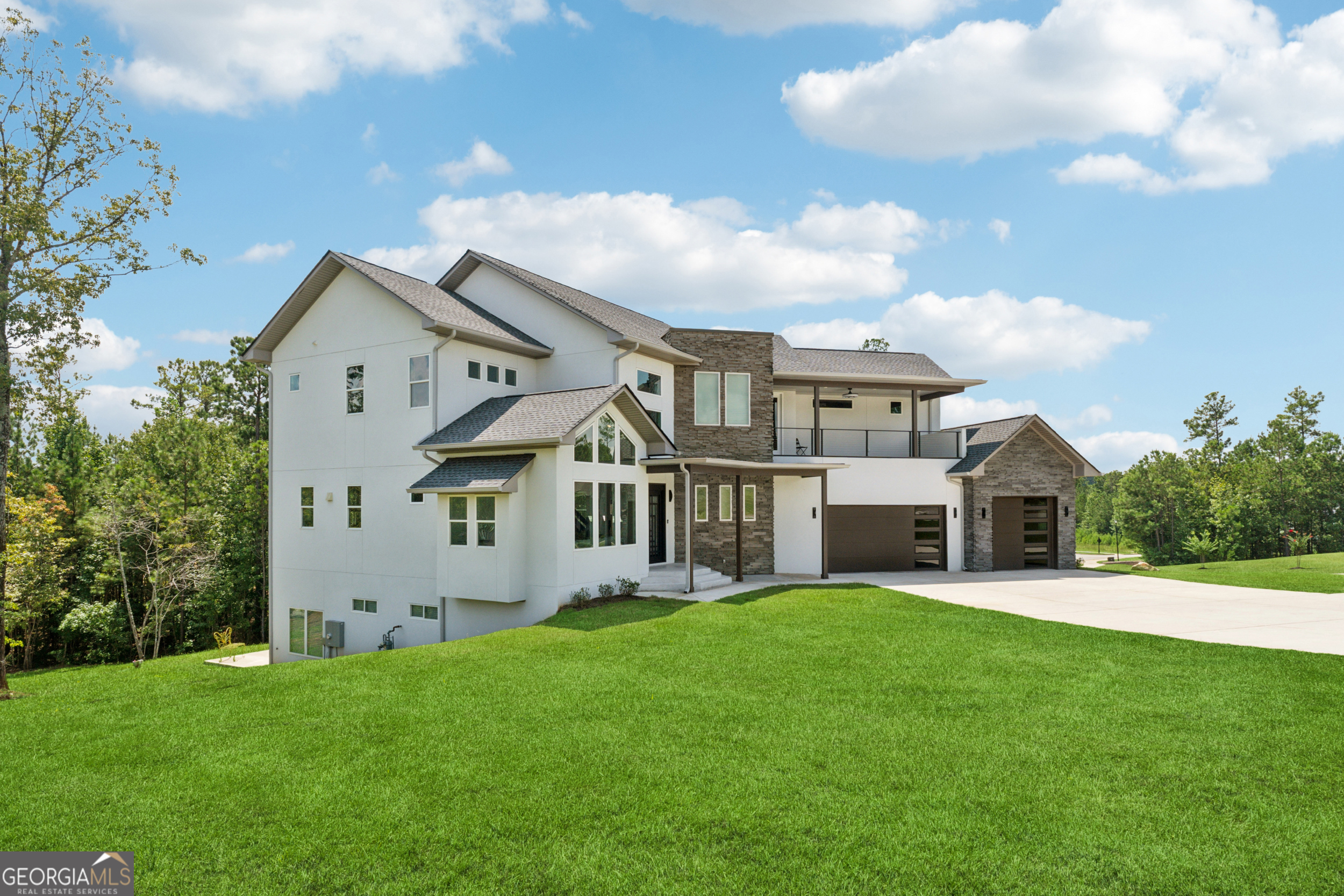 23 Fernbank WAY