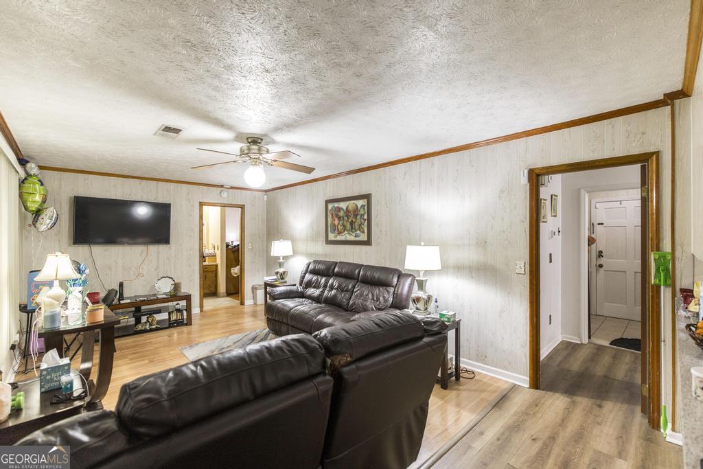 2002 Hickory DR