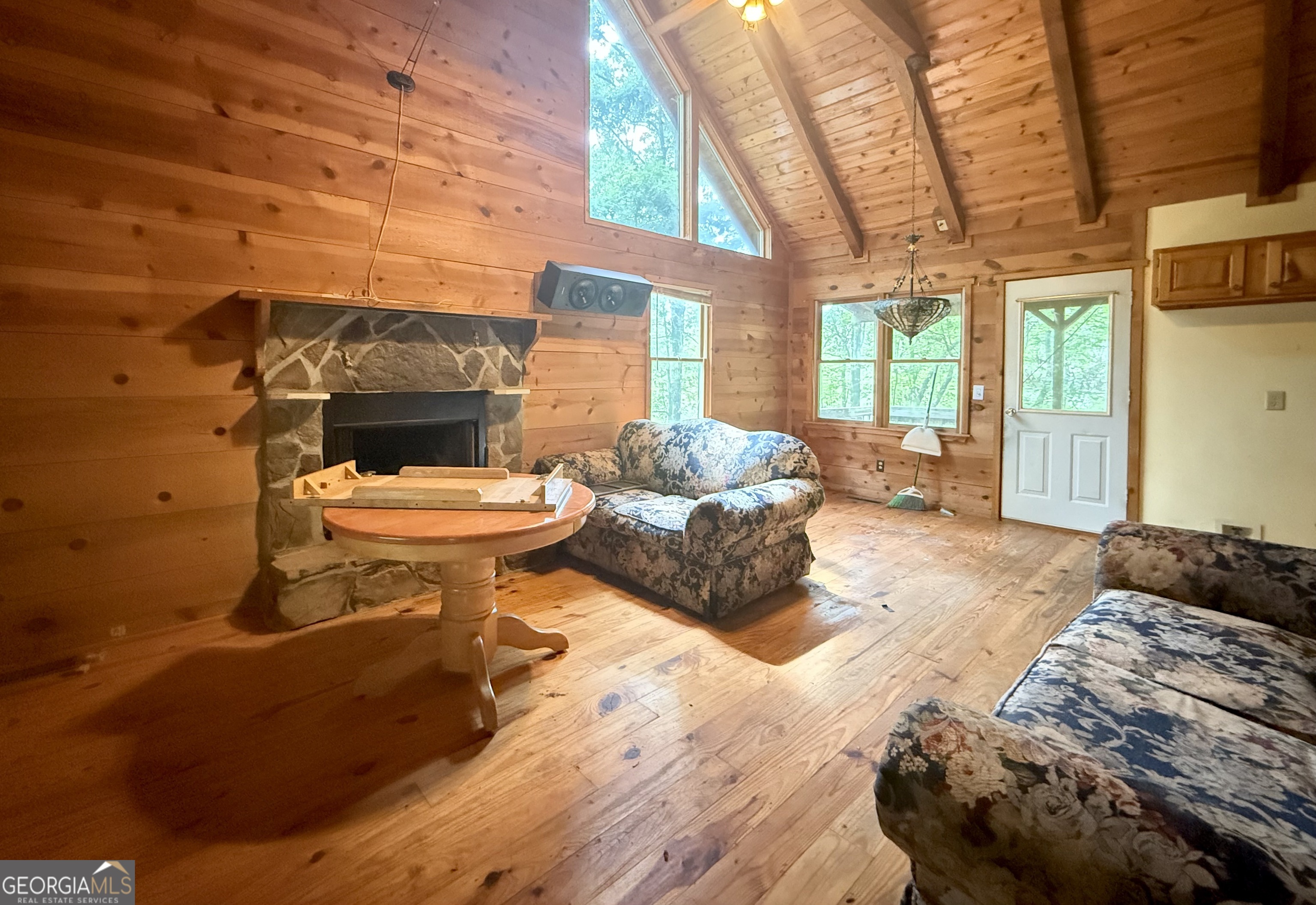 441 Skyview CIR