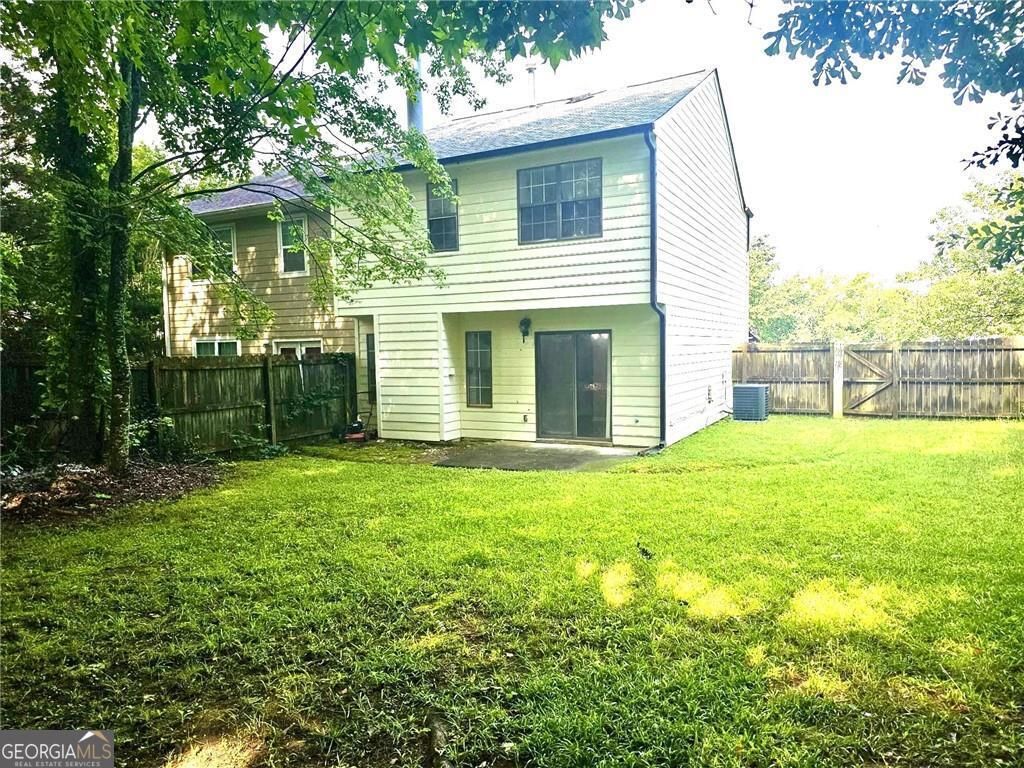 Photo of 8040 Creekstone Way, Riverdale, GA 30274 (MLS # 10652138)