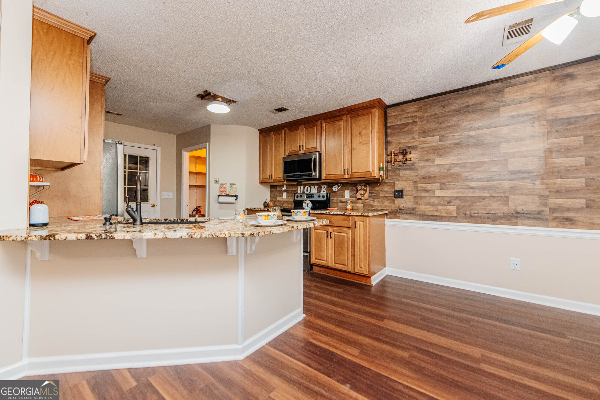 102 Stonemill DR