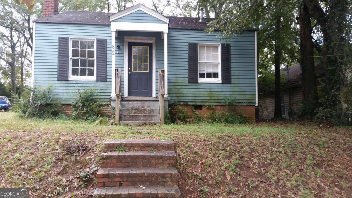 This is a Package Deal!!! This house sits on a .34-acre lot with two other detached homes - 812 W Solomon and 103 S. 14th St. It is located in a popular neighborhood in Griffin, GA. The house is well maintained and has central air and heat, along with a good rental history. Please do not bother the tenants. Houses will be available for viewing during the Due Diligence period. Homes will not be sold separately. DIRECT ALL INQUIRIES TO THE LISTING AGENT.