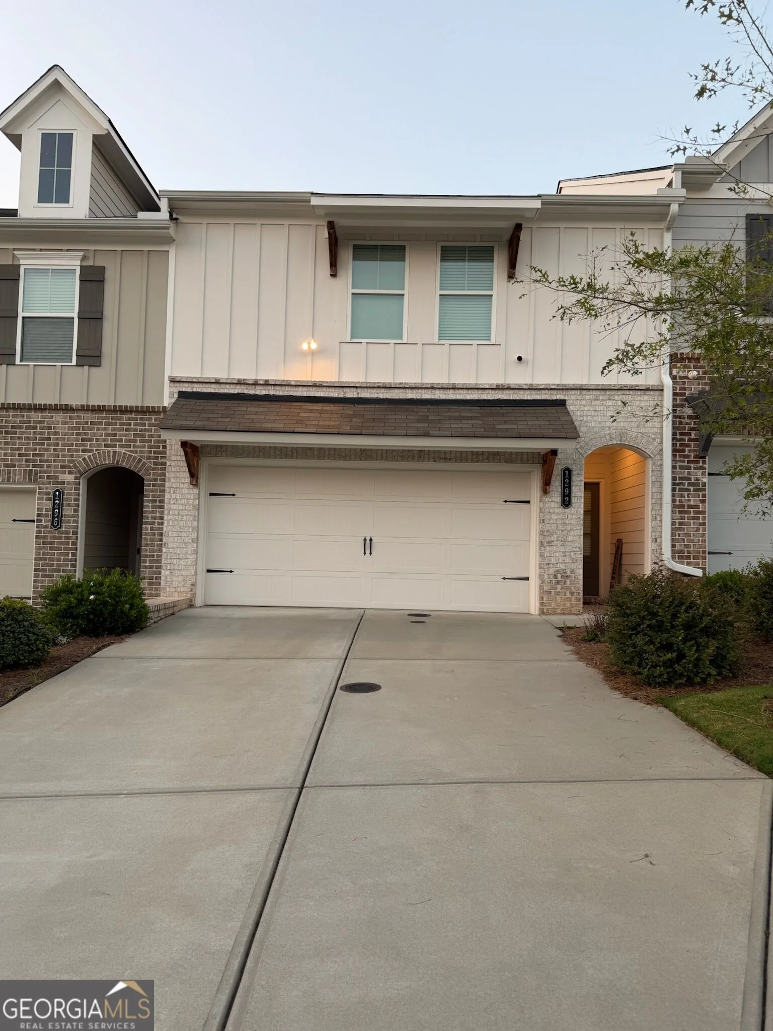 1292 Williamette Way
