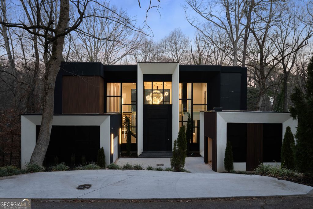 Photo of 2147 Briarwillow Drive NE, Atlanta, GA 30345 (MLS # 10729897)