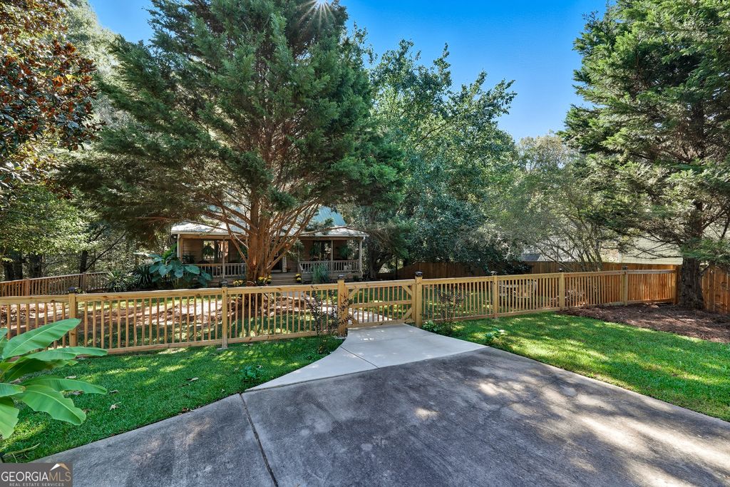 Photo of 475 Pendergrass Road, Winder, GA 30680 (MLS # 10630538)