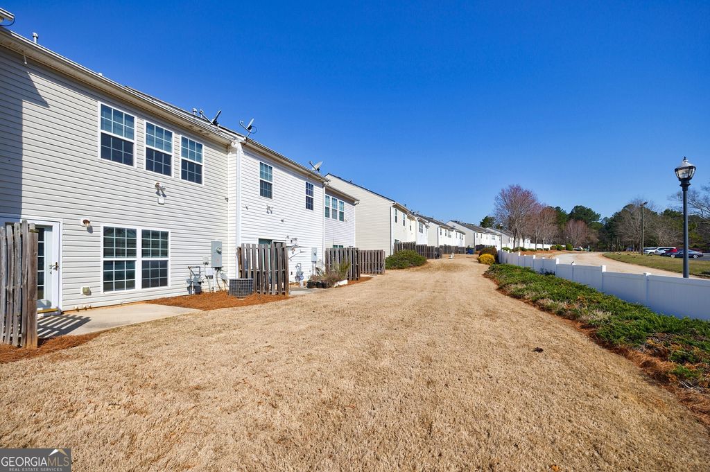 Photo of 2873 Snapfinger Manor, Decatur, GA 30035 (MLS # 10701960)