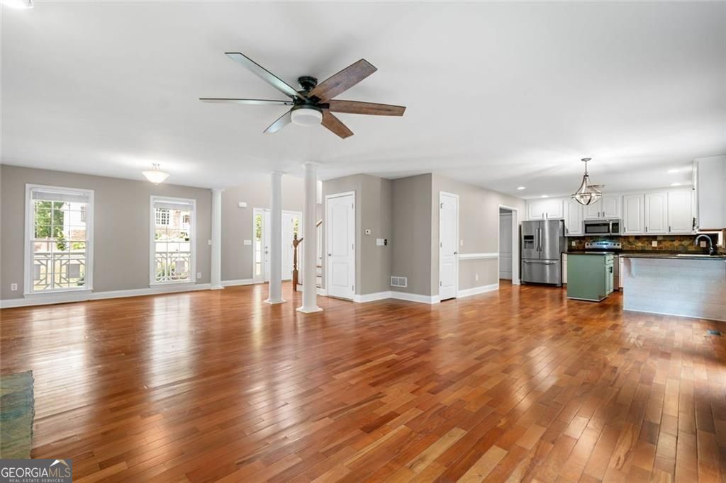 OAKWIND - Residential