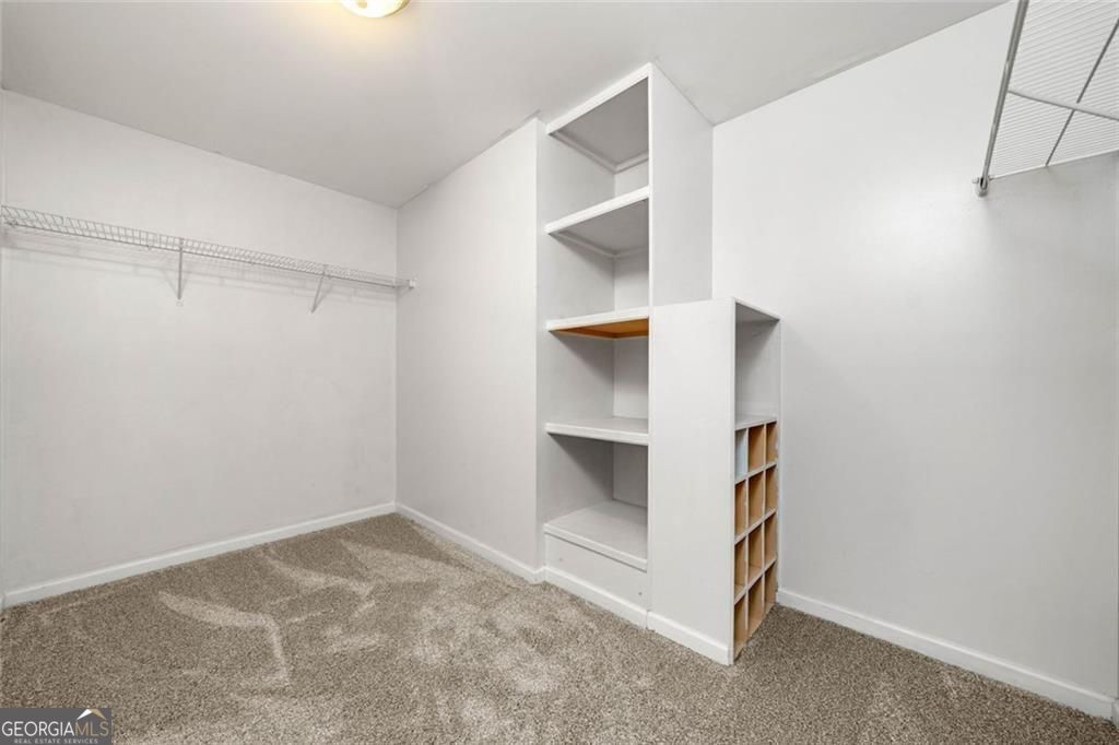 OAKWIND - Residential