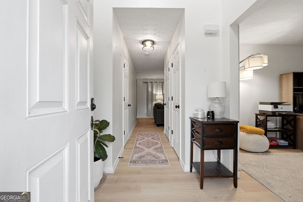 Photo of 3763 SW Jonathan Glen Way SW, Snellville, GA 30039 (MLS # 10712000)