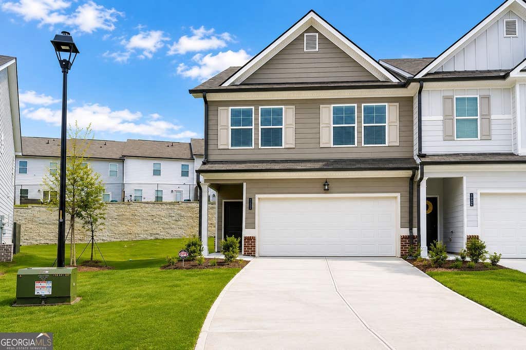 Photo of 6362 Sundowner Place, Atlanta, GA 30331 (MLS # 10819979)