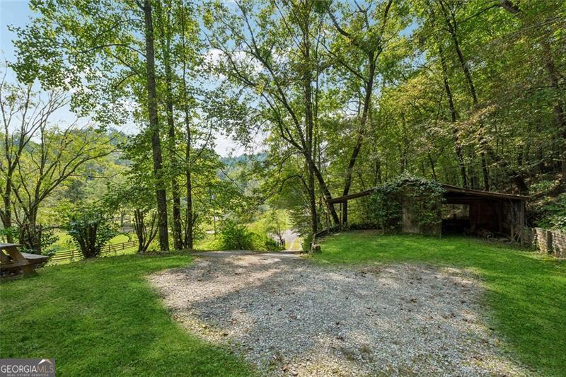 535 HIDDEN VALLEY TRL