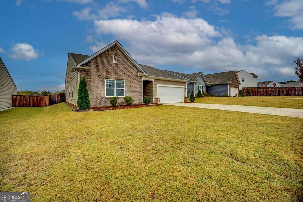 Photo of 39 Dorsey Way, Monroe, GA 30655 (MLS # 10700357)