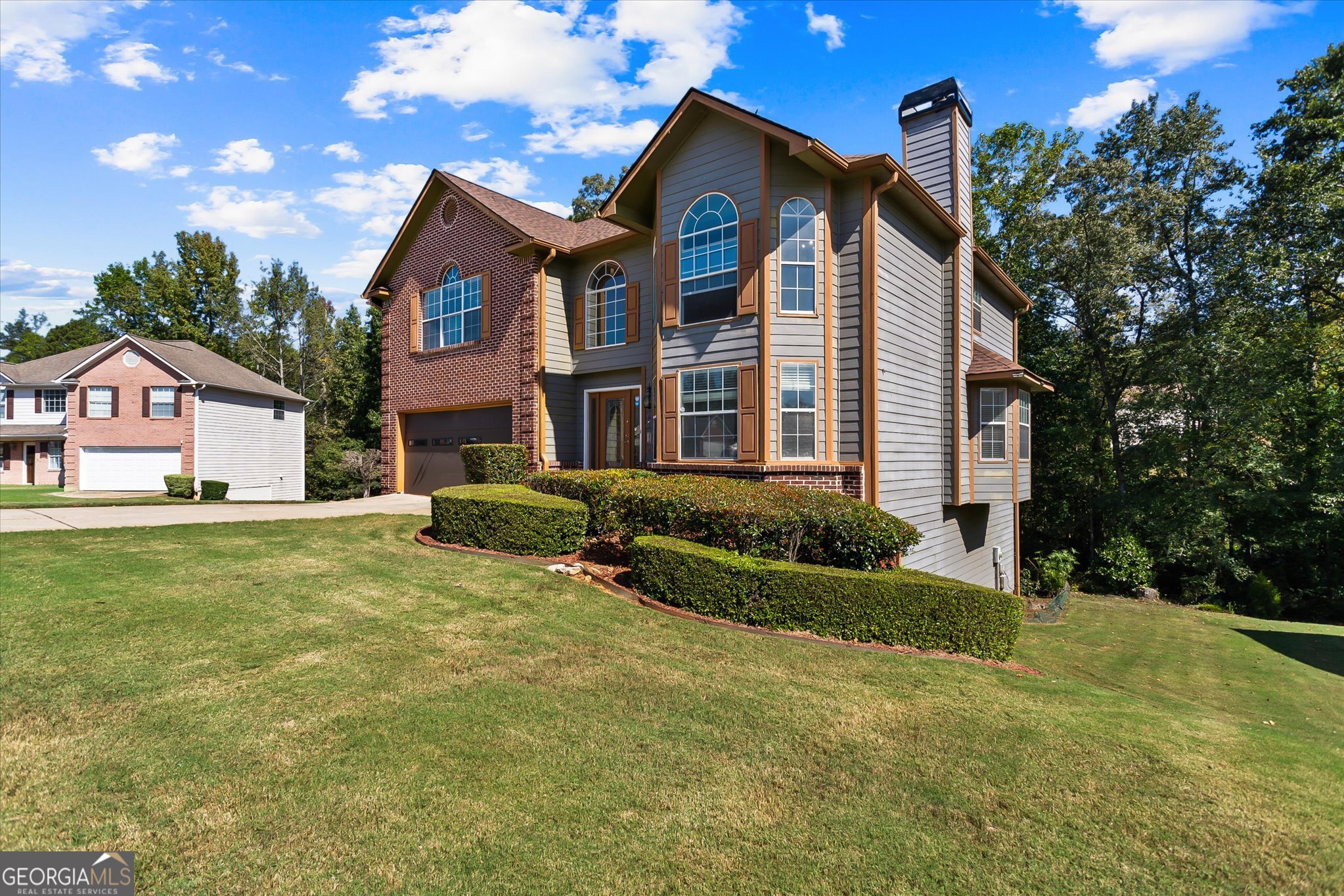 5513 EMILY CIR