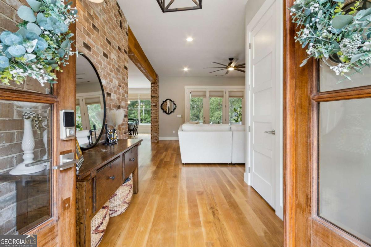 6754 Gaines Ferry RD