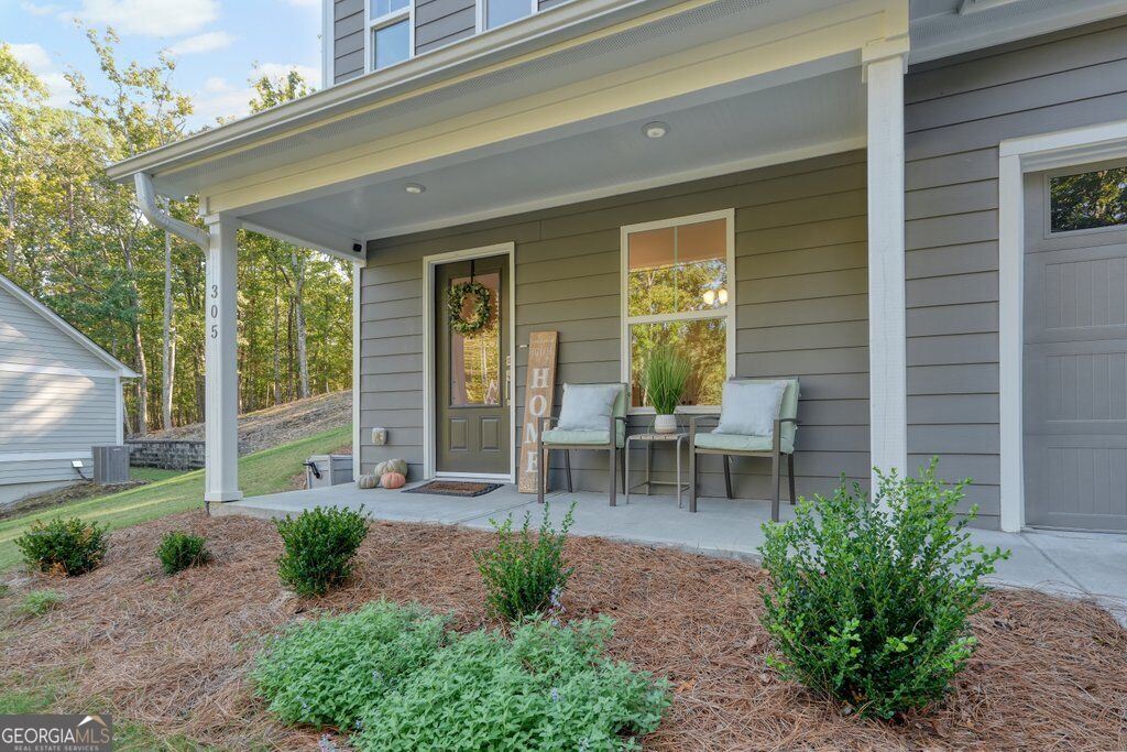 305 Ridgewood DR
