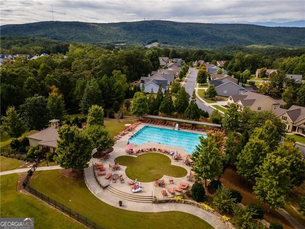 305 Ridgewood DR