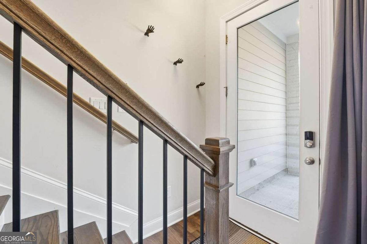 611 Stickley Oak WAY