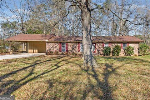 Photo of 81 Russell Drive NE, Rome, GA 30165 (MLS # 10663994)