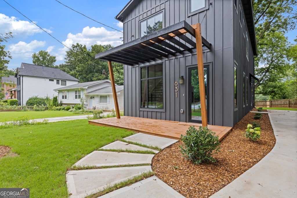 Photo of 631 Flat Shoals Avenue SE, Atlanta, GA 30316 (MLS # 10816136)