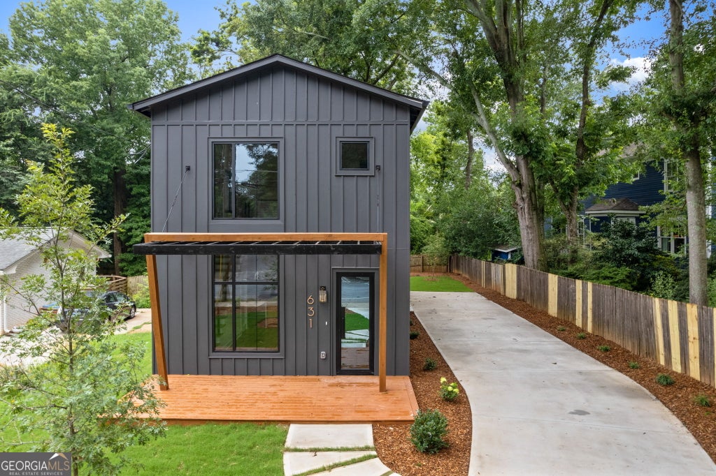 Photo of 631 Flat Shoals Avenue SE, Atlanta, GA 30316 (MLS # 10816136)