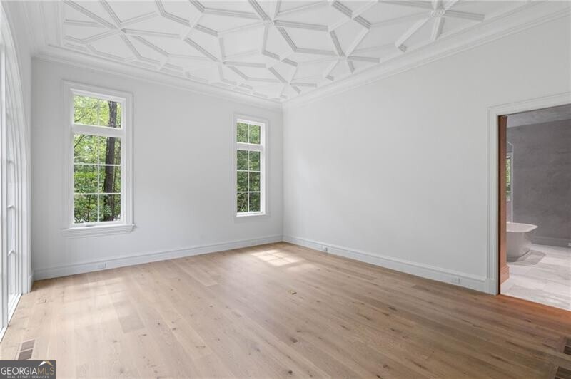 Tuxedo Park - Residential