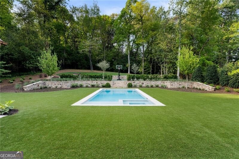 Tuxedo Park - Residential