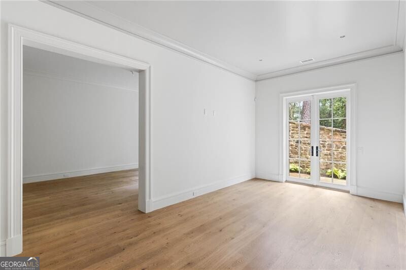 Tuxedo Park - Residential