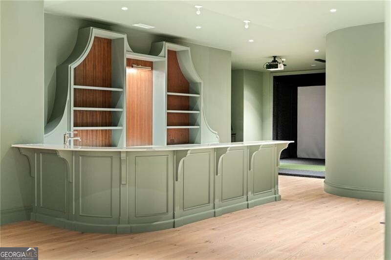 Tuxedo Park - Residential