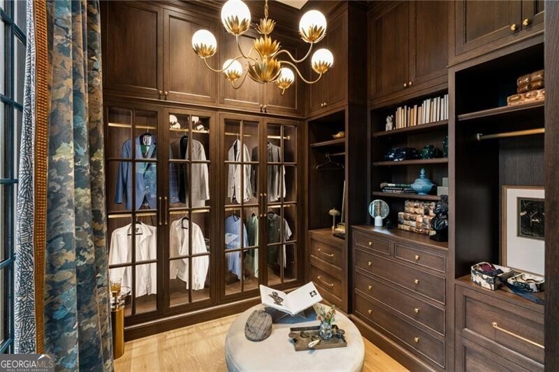 Tuxedo Park - Residential