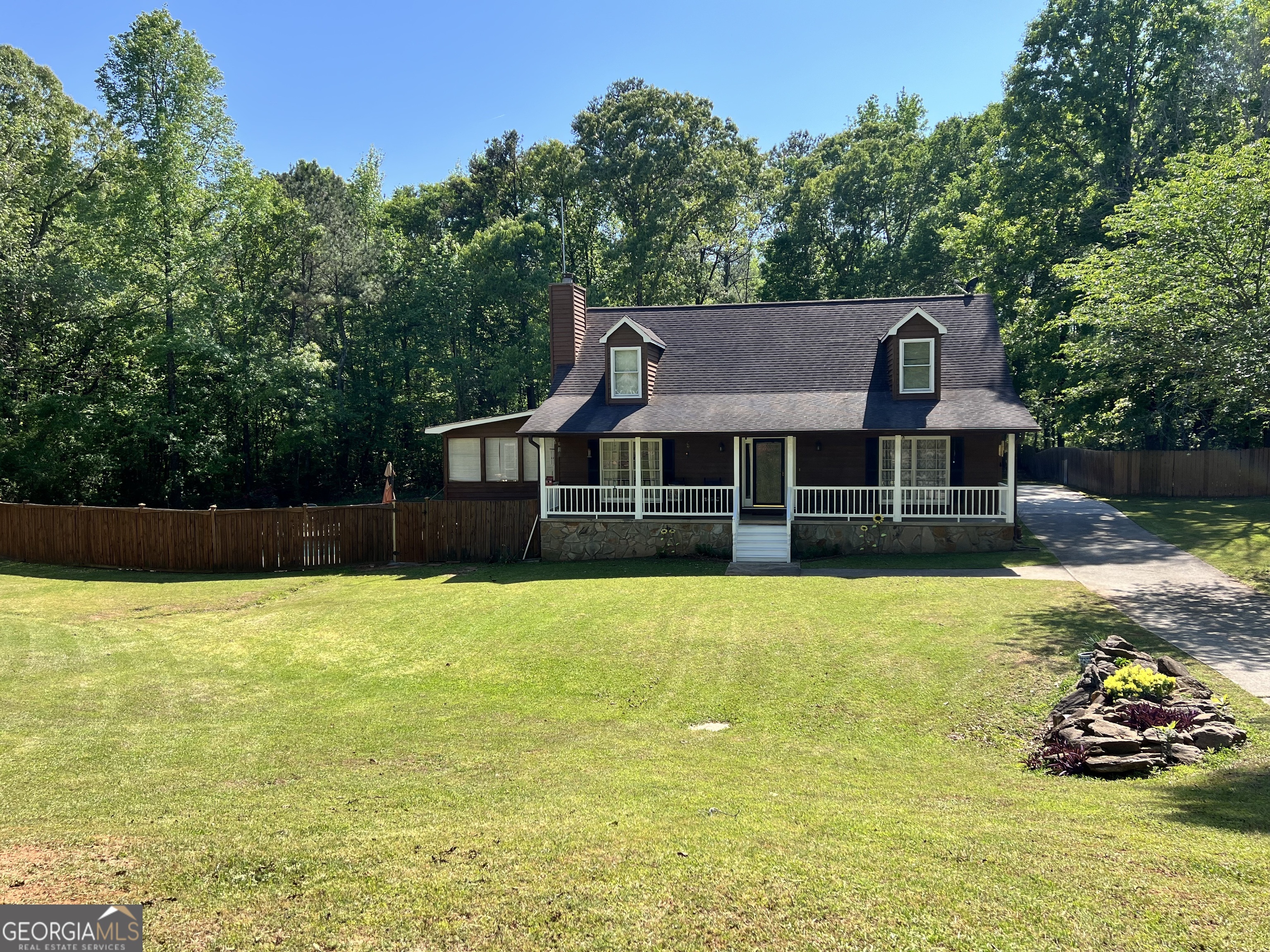 Listing image 2