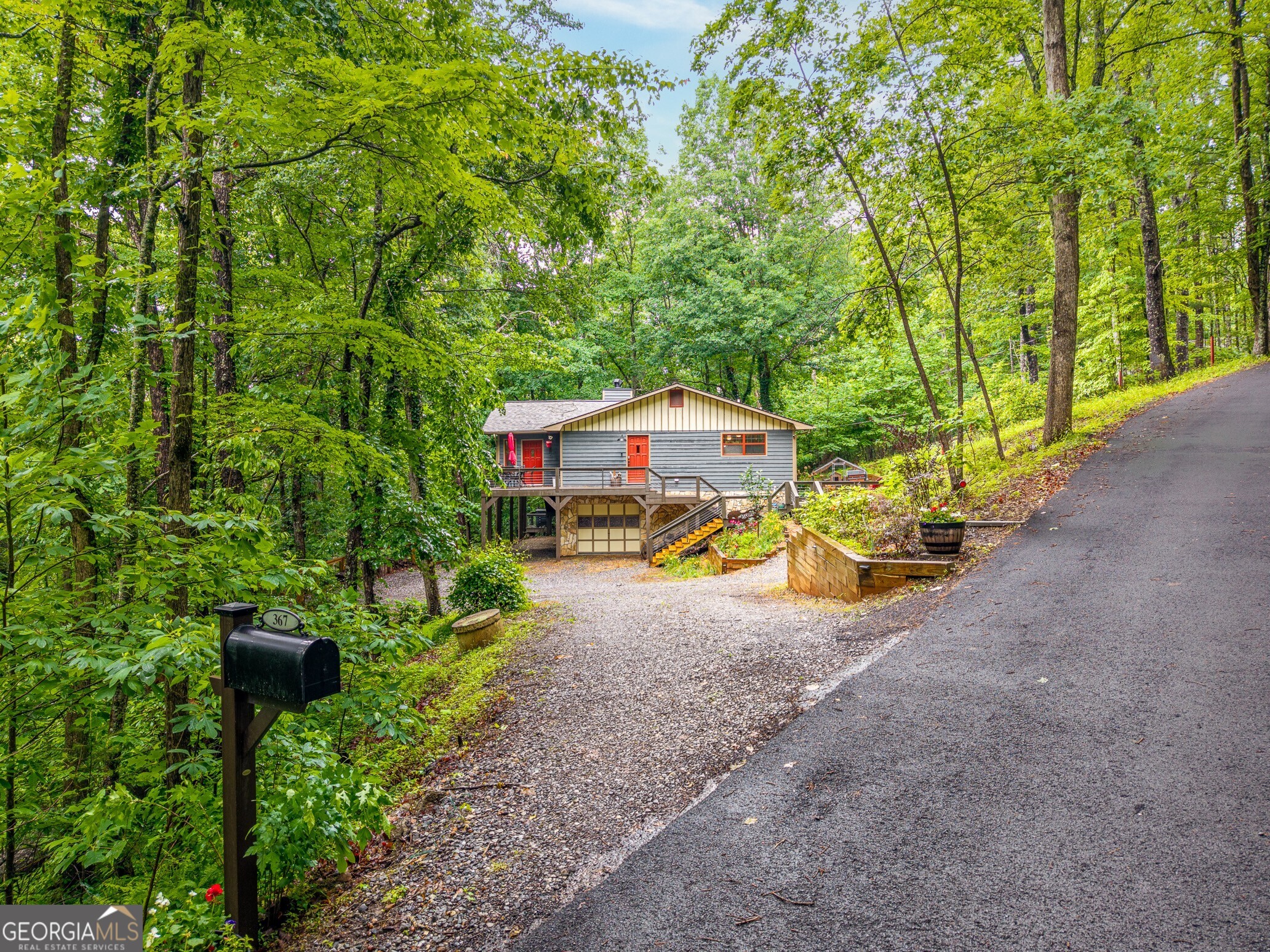 367 Virginia DR