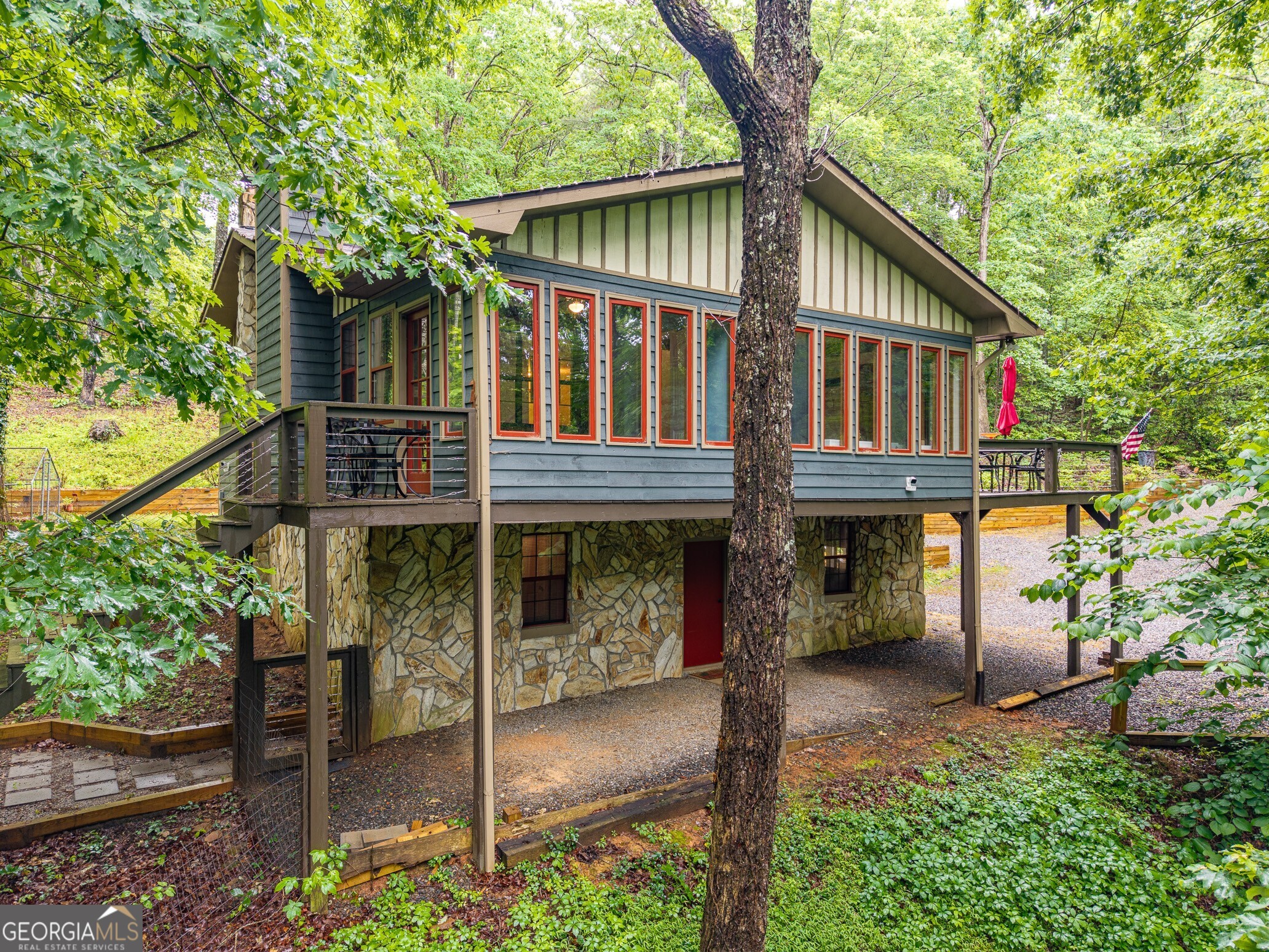 367 Virginia DR