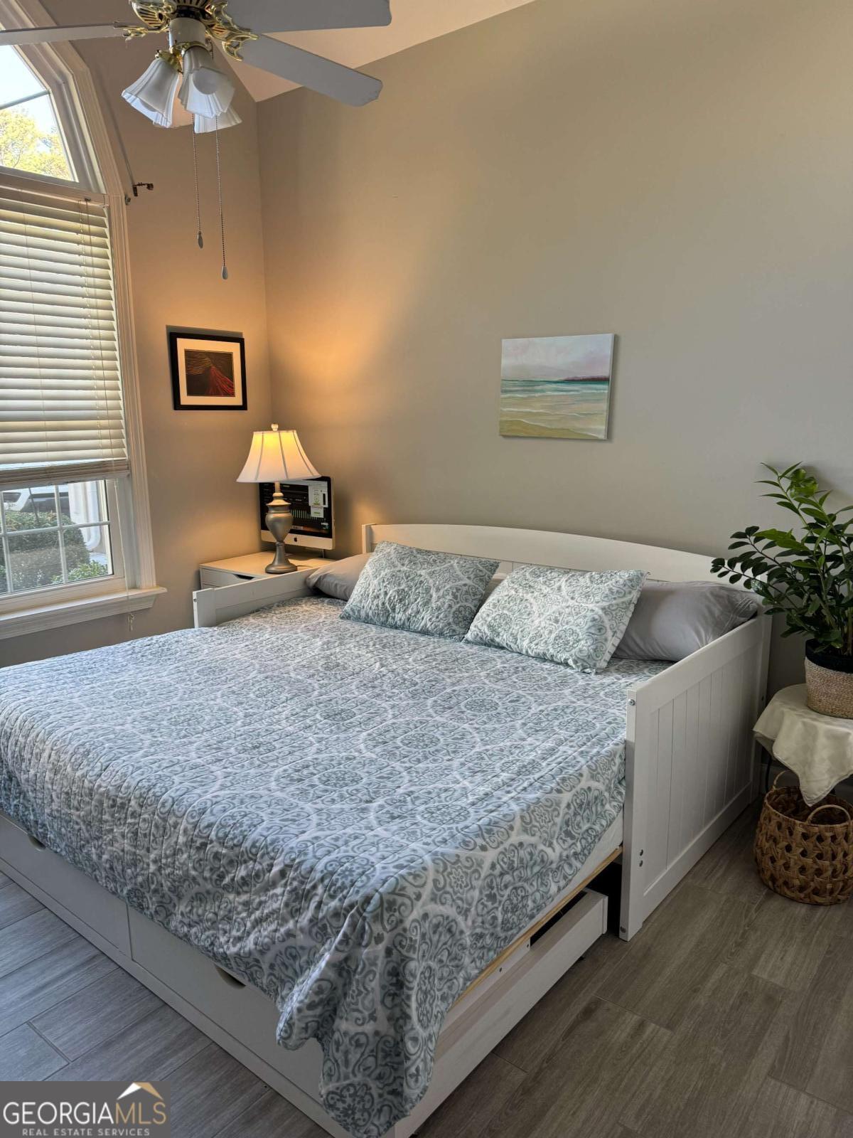 Pinewalk - Residential