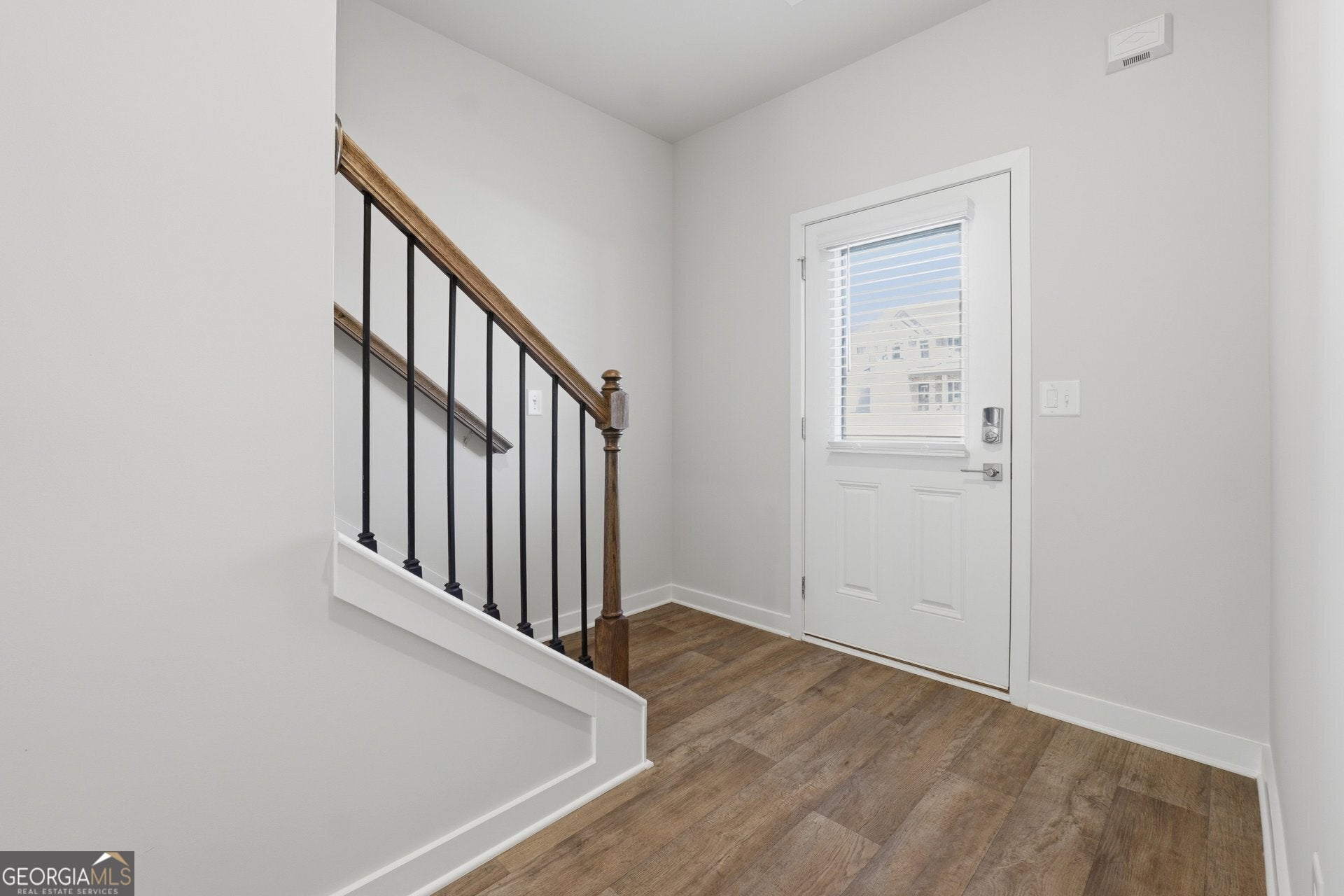 343 Jarrett ST