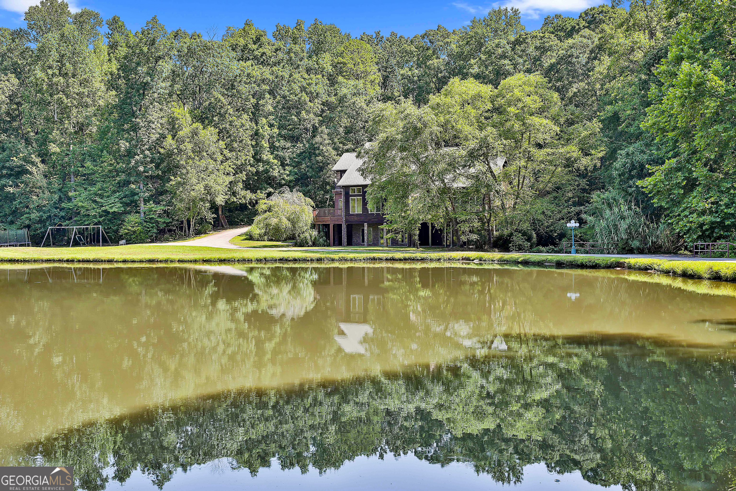 175 Farm LN