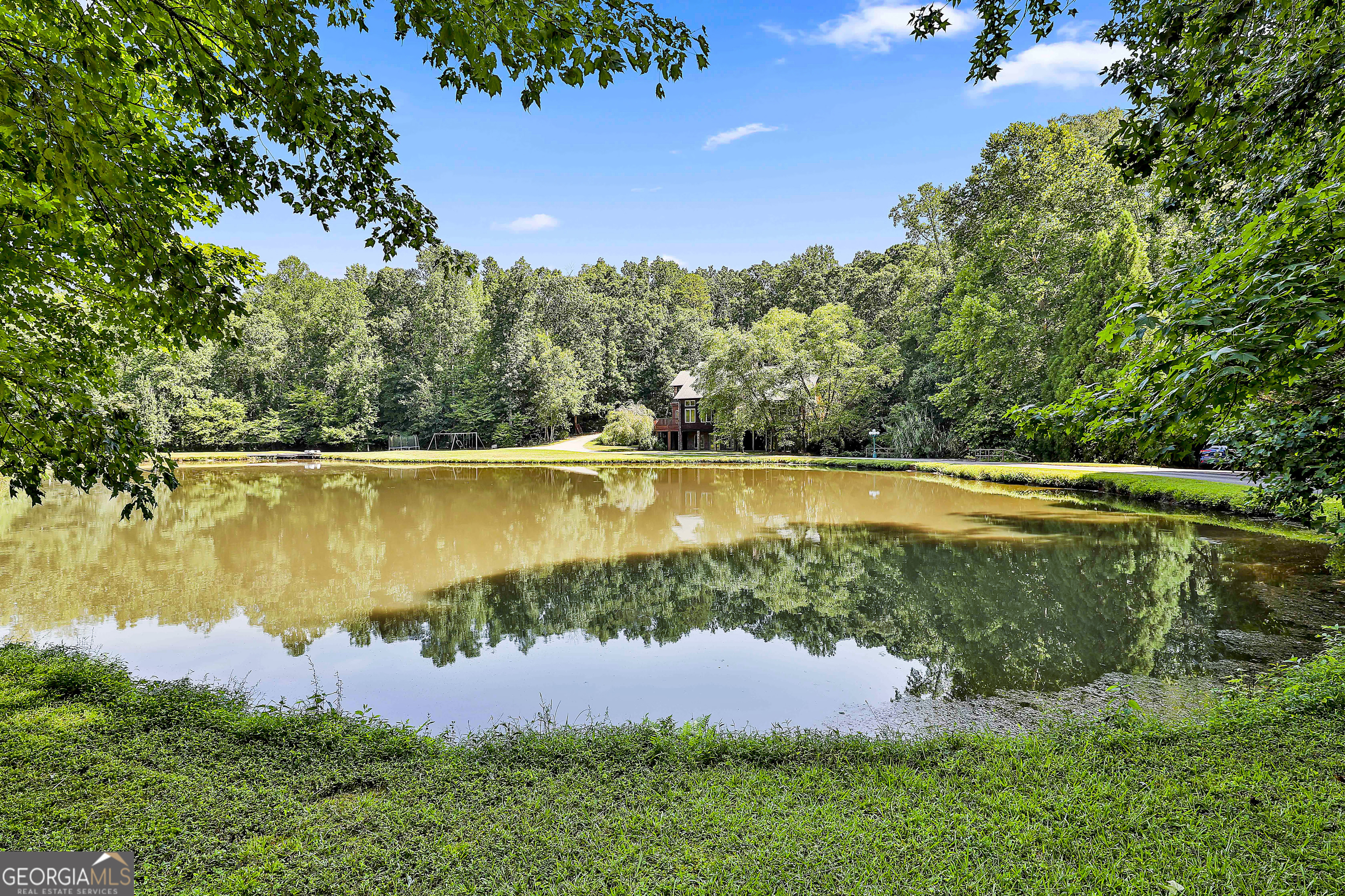 175 Farm LN