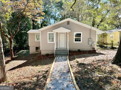 Photo of 55 Bay Street NE, Fairburn, GA 30213 (MLS # 10630926) Photo of 55 Bay Street NE, Fairburn, GA 30213 (MLS # 10630926)