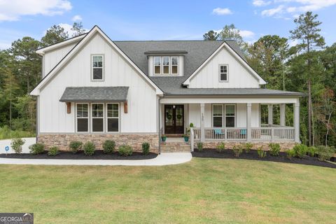 130 Lapis Lake PT Fayetteville GA 30215
