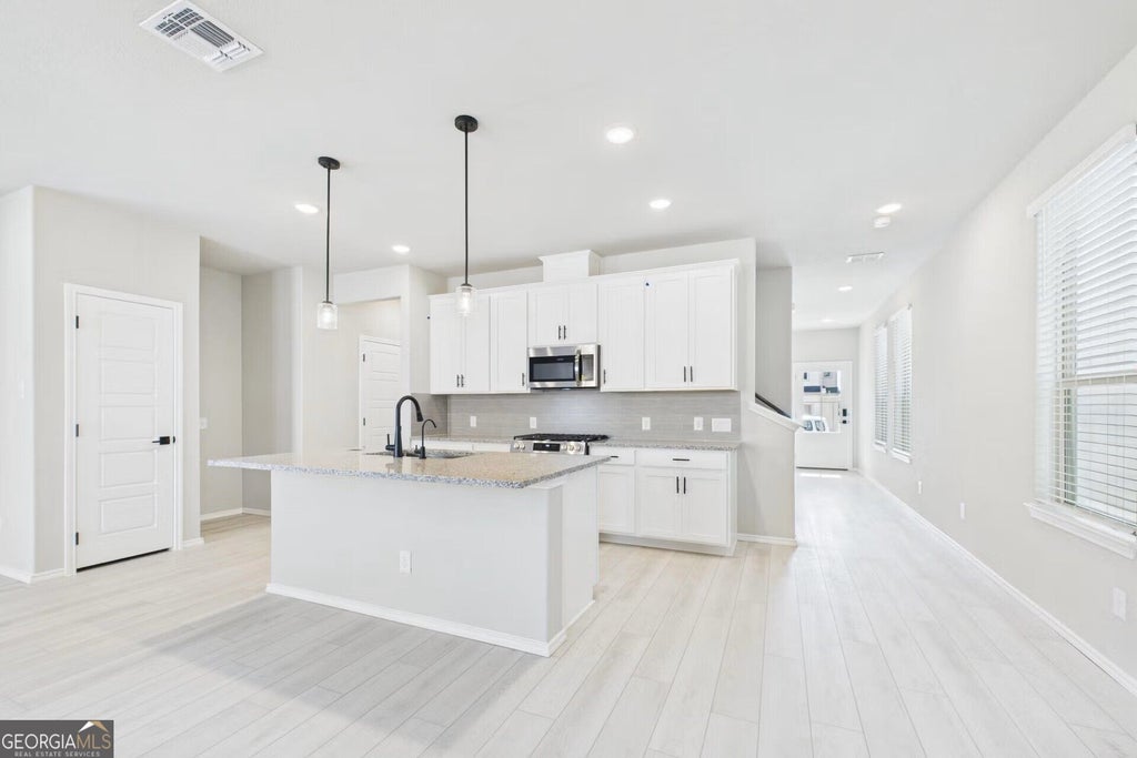 Photo of 301 Greene Farm Trail, Cartersville, GA 30120 (MLS # 10831500)