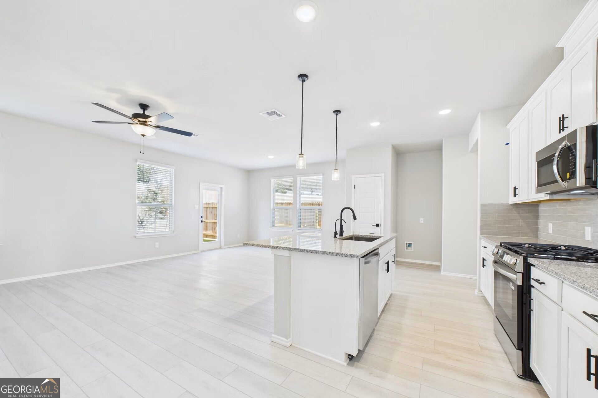 301 Greene Farm TRL