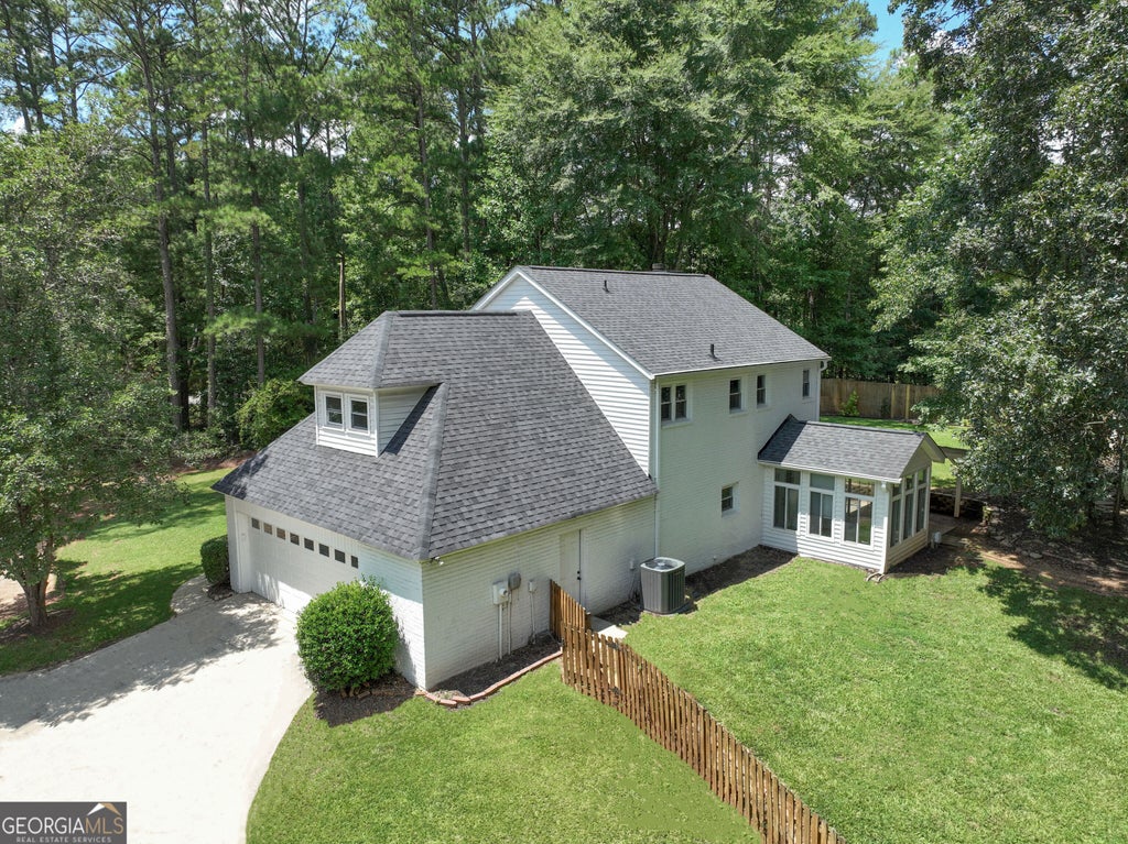 Photo of 1359 Fischer Road, Sharpsburg, GA 30277 (MLS # 10851164)