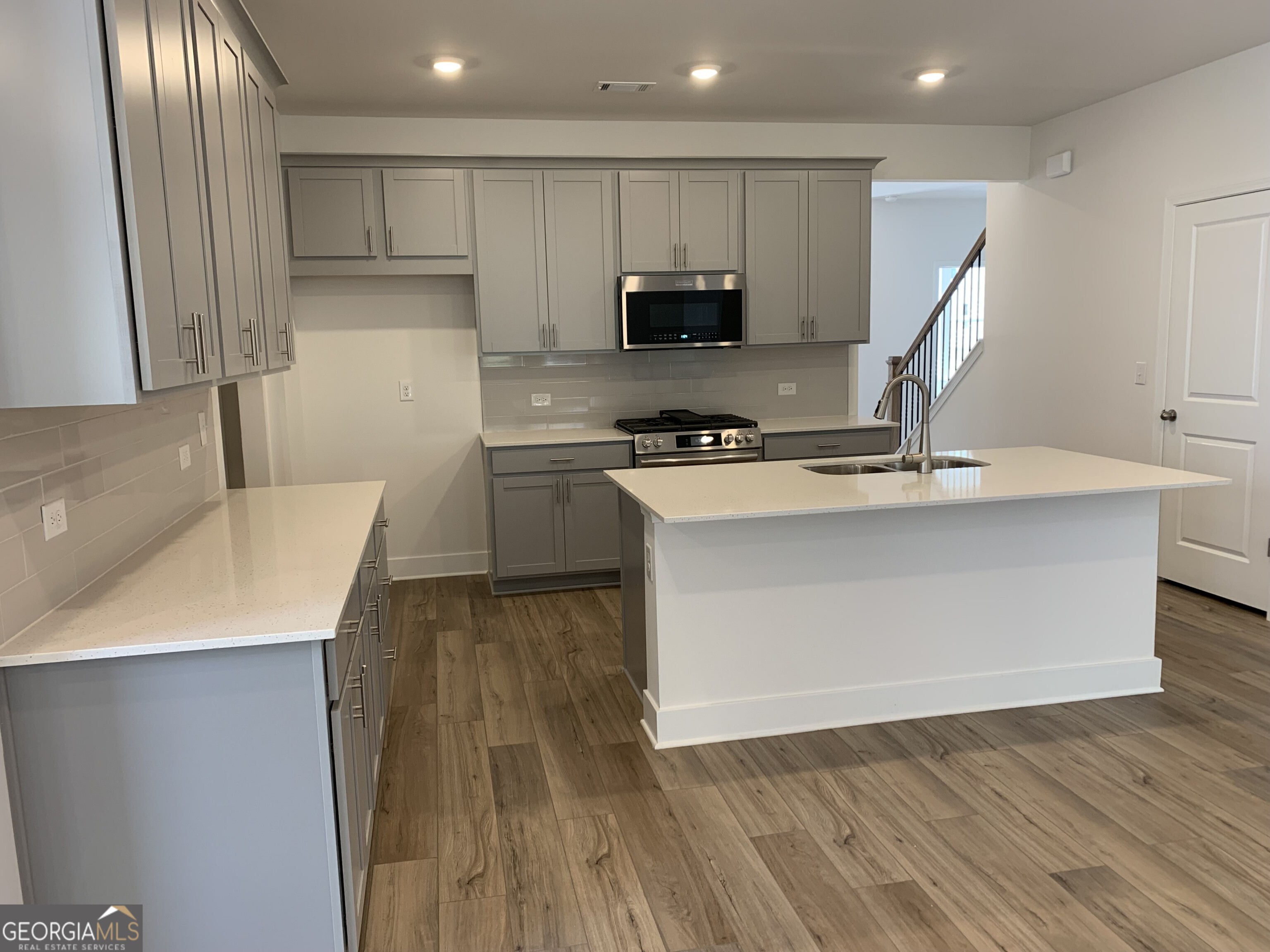 76 Mayhaw PT