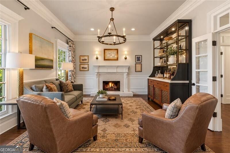 1129 Topaz WAY