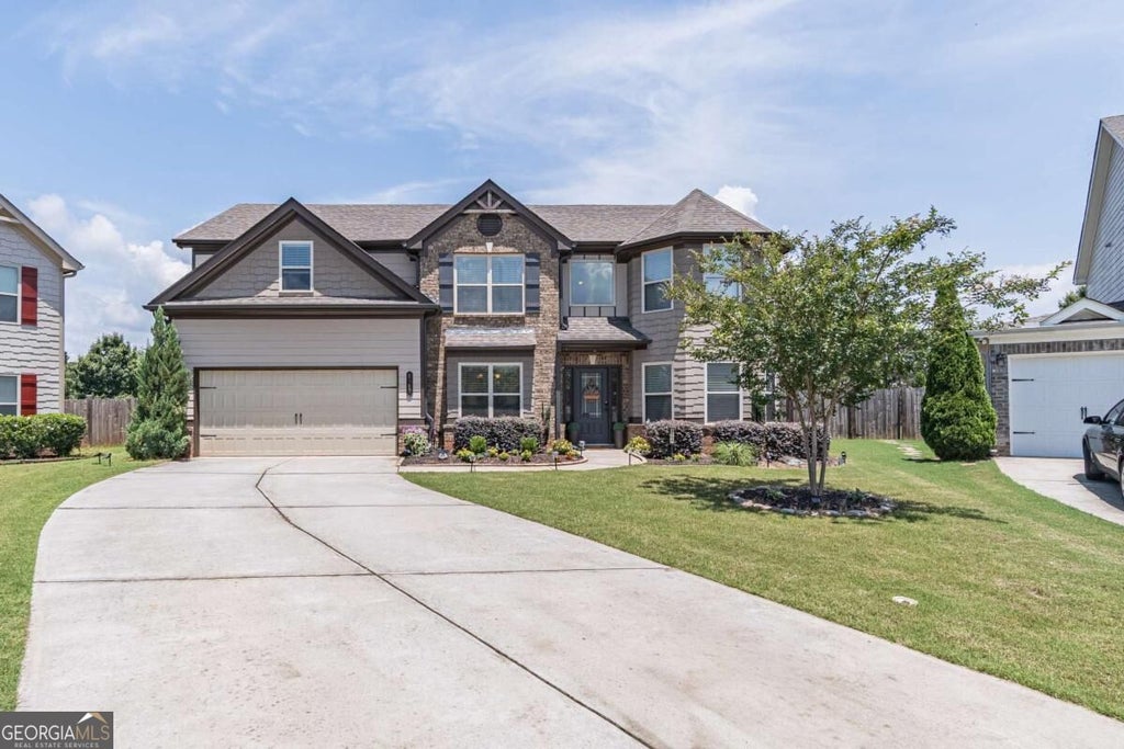 Photo of 5703 Shore Isle Court, Flowery Branch, GA 30542 (MLS # 10850614)