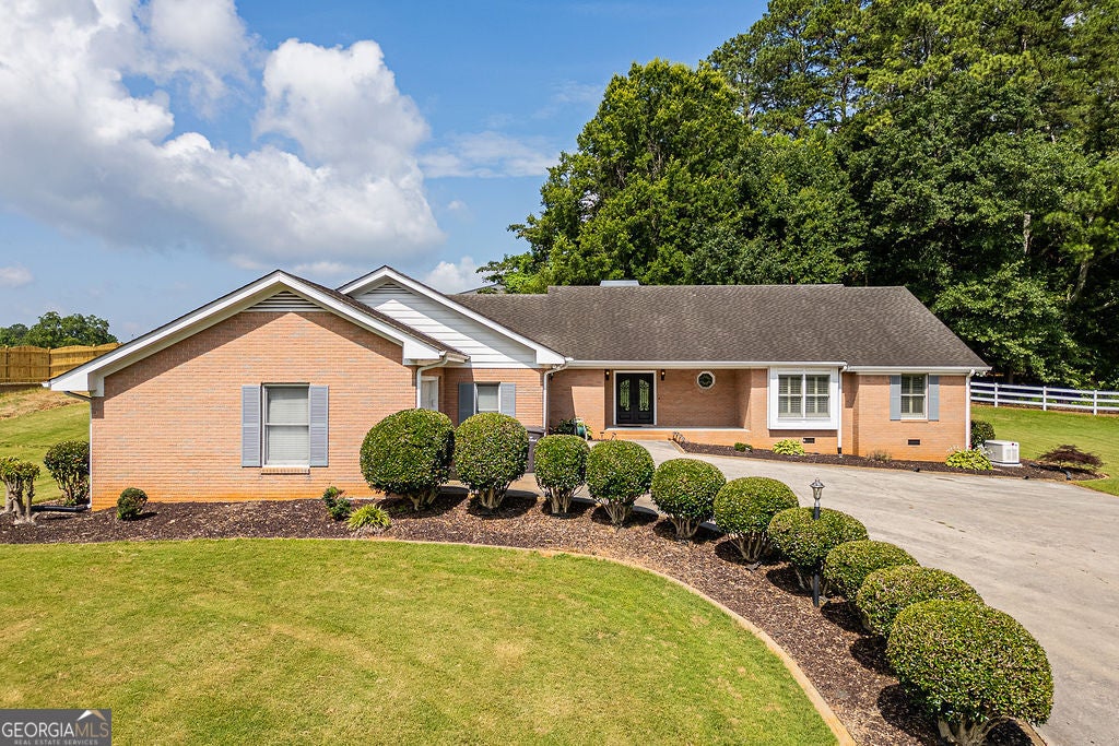 210 Wildwood DR