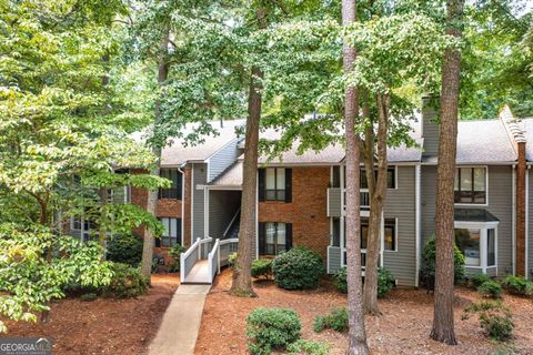 508 Warm Springs CIR Roswell GA 30075