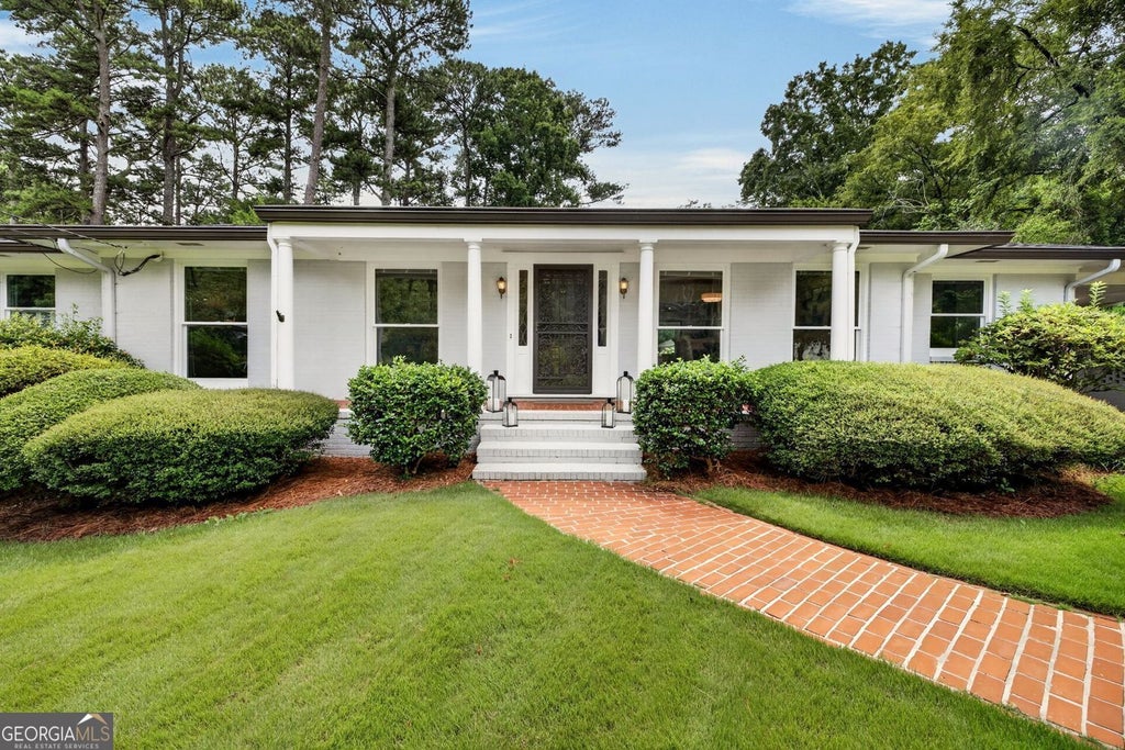 Photo of 3199 Wynn Drive, Avondale Estates, GA 30002 (MLS # 10840113)